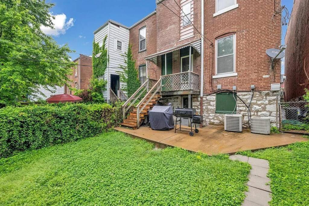 Ferienwohnung Charming Duplex On Quiet Street Saint Louis Exterior foto